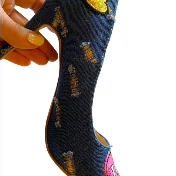 Penny Loves Kenny Mixed Denim Pump with embroidery patchwork accents. Si… - Picture 6 of 11